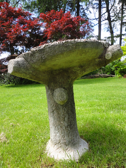 For all you chick lovers- here's the old bird bath at the Cornell-Campbell farm. The concrete mimics a tree. (Foreshadowing the pools I saw later on the estates of the Scarborough bluffs).