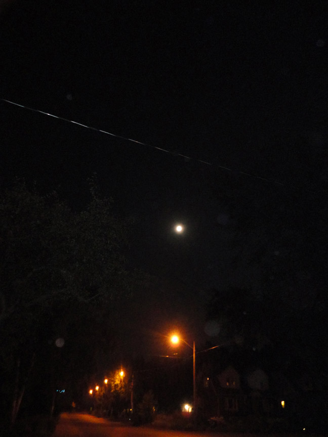 27th Street cutting down from Lakeshore